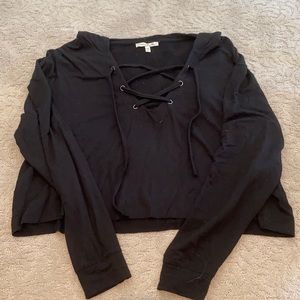 Cropped tie front top